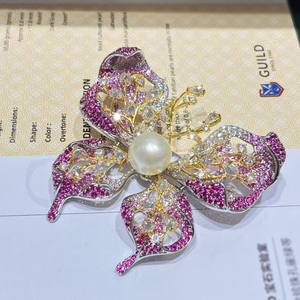 Broche de Mariposa con Incrustaciones de Cobre y Circonita, Decoración de Collar con Perla de Agua de Mar Dinámica, Diseño Creativo, Clip para Ropa, Moda para el Pecho - Product Image 5