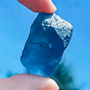 หินฟลูออไรต์สีน้ำเงินดิบขายส่ง รูปทรงไม่สม่ำเสมอ สำหรับทำเครื่องประดับ - Product Image 3