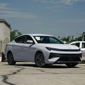 <span class=keywords><strong>JAC</strong></span> <span class=keywords><strong>J7</strong></span> A5 d'occasion 2020-2024, essence, 1.5T 2.0T, 2 roues motrices, sièges en cuir, conduite à gauche, moteur turbo, couleur foncée, à vendre - Product Image 6