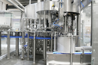 300ML 500ML Machine automatique de remplissage et d'emballage de jus de fruit de melon d'eau de mangue pour bouteille de jus
