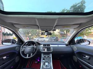 Премиальный подержанный внедорожник Land Rover Range Rover <span class=keywords><strong>Evoque</strong></span> <span class=keywords><strong>2016</strong></span> 2.0T <span class=keywords><strong>SE</strong></span> Plus 9AT AWD, леворульный, полная комплектация, б/у автомобиль на продажу - Product Image 2