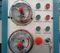 Presse à chaud hydraulique pour panneaux WPC, palettes en bois, blocs de sciure de bois pour le travail du bois et les panneaux décoratifs en bois