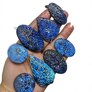 Cabujón de Labradorita Azul Natural con Tallado Mughal, Marca FAIJAN GEMS, Origen Rajasthan, Certificado por Terceros, Tamaño Personalizable - Product Image 1