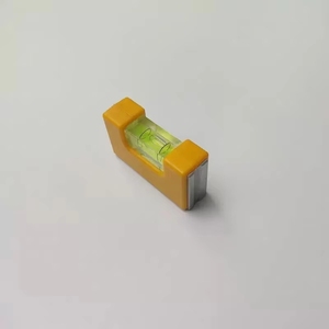 Niveau à bulle magnétique industriel mini de haute qualité avec clip arrière, précision de -0,5 mm et angle d'émission de 45° - Product Image 4