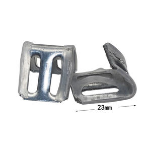 Pince à ressort à quatre trous pour positionnement du canapé Bande de bord en fer <span class=keywords><strong>Crochet</strong></span> d'équilibre Bande dentée Clip de maille de <span class=keywords><strong>lit</strong></span> Fil d'acier enveloppé de papier - Product Image 1