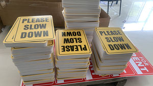 لافتات معدنية مخصصة مقاومة للماء والأشعة فوق البنفسجية على شكل حرف H مع لوح بلاستيكي فارغ مموج للحدائق والساحات - Product Image 5