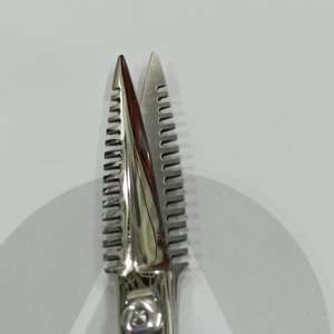 Ciseaux à cheveux en acier inoxydable pour barbier, 6,5 pouces, ciseaux de coiffure de haute qualité, argent, outil de toilettage professionnel - Product Image 2