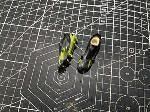 Exclusivos Zapatos de Resina 3D Mini <span class=keywords><strong>Leop</strong></span> Craxy Personalizados, Especialmente Diseñados para Entusiastas del Fútbol como Modelo de Zapatillas de Fútbol - Product Image 2