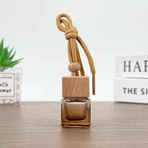 Bình xịt nước hoa treo xe <span class=keywords><strong>mini</strong></span> 8ml, thiết kế tùy chỉnh, chai thủy tinh vuông màu hổ phách, dùng cho liệu pháp hương thơm - Product Image 2