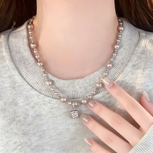 Manta Rose Pearl Necklace AAA Grade White Pearls Sugar Cube Pendant Elegant Daily Wear Collarbone Chain - Product Image 2