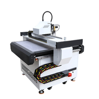 Routeur CNC à couteau vibrant Chenmai 1300x2500, machine de nesting pour le bois, moteur de broche 380V 3.2-7.5kW, double broches, précision 0.05mm