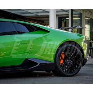 Falda lateral de fibra de carbono seca para Lamborghini Huracan LP580 LP610 EVO RWD Performante Tecnica STO 2014-2025 - Product Image 4