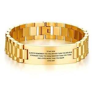 Brazalete de Acero Inoxidable Chapado en Oro PVD de 18k con Barra Grabada para Hombre |   Regalo de Cumpleaños Inspirador para Hijo de Papá y Mamá - Product Image 3