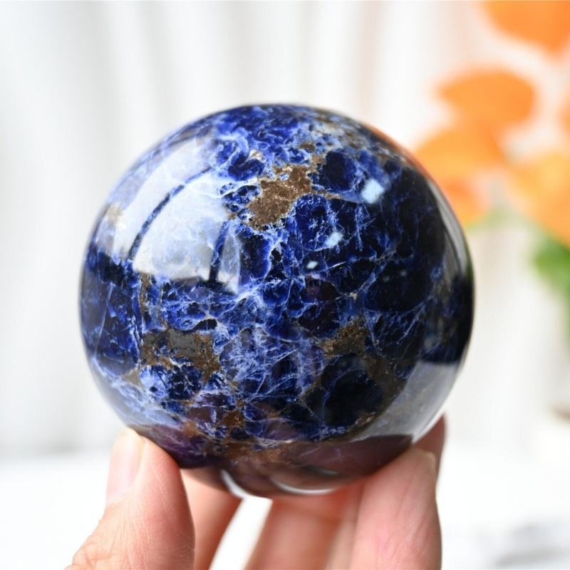 ทรงกลมคริสตัลโซดาไลต์