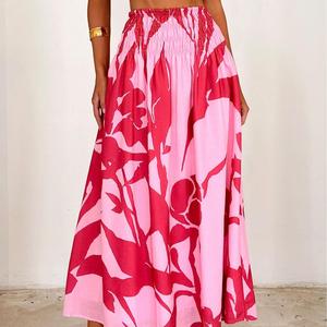 Set di abiti personalizzati da donna in Rayon 100% con stampa floreale in stile hawaiano 2 pezzi per le vacanze con camicetta a spalla e gonna a trapezio da donna - Product Image 5