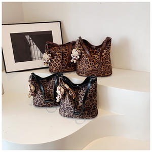 Sac fourre-tout imprimé léopard, design personnalisé, sac à main mode femme - Product Image 6