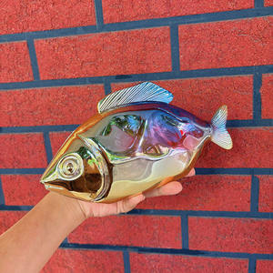 กระเป๋าคลัทช์อะคริลิคทรงปลาสุดเก๋ งานปาร์ตี้ งานแต่งงาน ดีไซน์หรูหรา ชุบสีไล่เฉด สะพายไหล่ได้ ขนาดเล็ก - Product Image 1