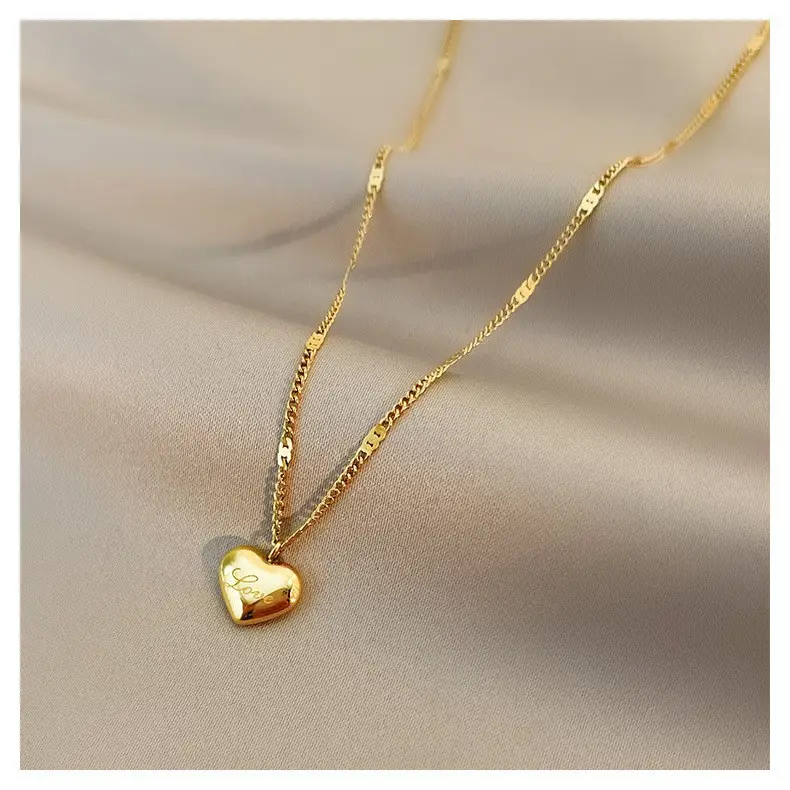 Minimalismo Moda Amor Coração Colar de Corrente Clavícula 18K Banhado A Ouro de Titânio de Aço Colar de Pingente de Coração Para As Mulheres