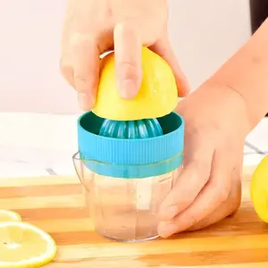 Promo Orange Citrus Presser Manual Hand Juicer Lemon Squeezer With Strainer And Built-in Measuring Cup