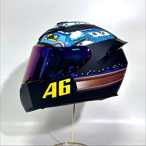 Casco de Motocicleta Integral A6 con Diseño de Pueblo Nevado y Visera Colorida para Hombres y Mujeres, para Carreras y Ciclismo Eléctrico - Product Image 1