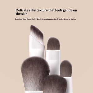 Juego de 10 Brochas para Difuminar Sombras de Ojos, con Mango de Plástico y Fibra Sintética, Duraderas, Respetuosas con la Piel, con Logotipo Personalizado - Product Image 2