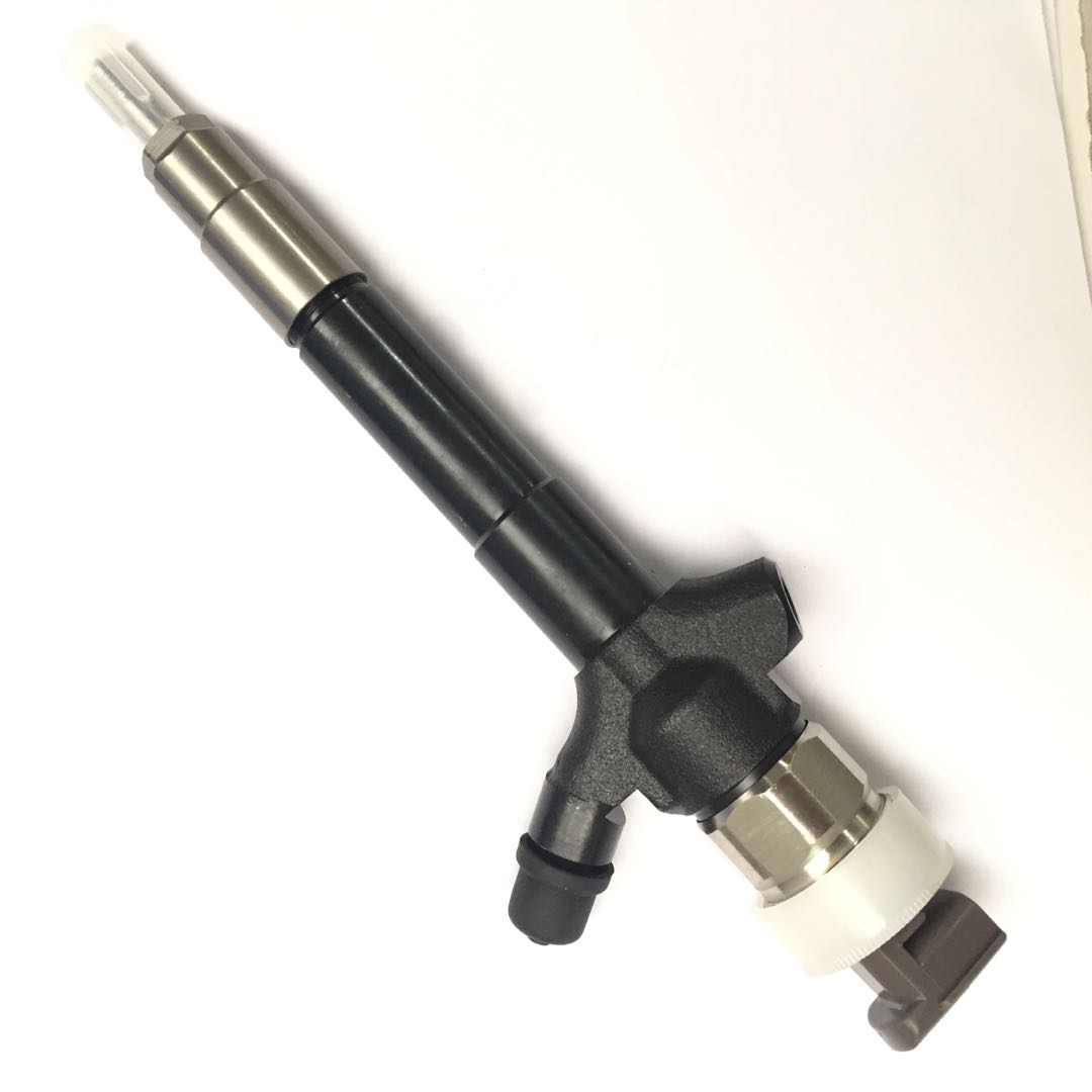 Common Rail Injector 23670-0R160 Diesel Injector 095000-7600 for TOYOTA