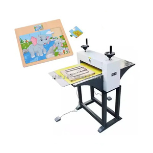 <span class=keywords><strong>Machine</strong></span> de découpe et de rainurage <span class=keywords><strong>Sizzix</strong></span> <span class=keywords><strong>Big</strong></span> <span class=keywords><strong>Shot</strong></span> pour cartes d'identité en PVC, cartes de visite, papier, carton ondulé - Product Image 1
