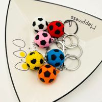 Porte-clés de football créatif de 3,5 cm en PVC souple, accessoires de bijoux en métal simulé, pendentif pour sacs et sacs à dos, cadeau sportif