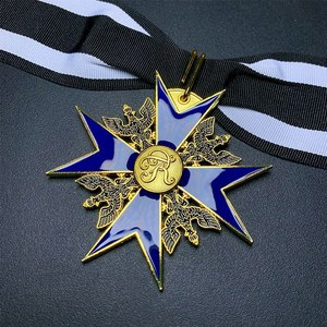 Insignias de Gorra Alemanas de la Primera Guerra Mundial, Medalla de Prusia con Espada y Alas, Producto de Artesanía en Metal - Product Image 2