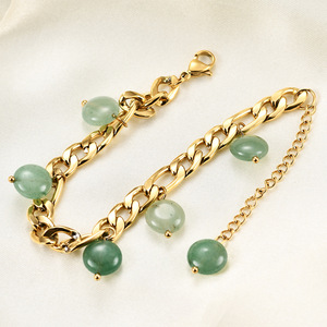 Pulsera de Cadena Figaro con Borlas de Piedra Natural Verde Estilo Retro Europeo Americano, Pulsera de Acero Inoxidable Chapada en Oro de 18K para Mujer - Product Image 2