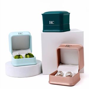 Caja de Lujo para Pendientes, Caja de Regalo de Joyería de Piel Sintética con Tapa Abatible Personalizada, Inserto de Terciopelo, Logotipo Estampado en Lámina para Empaque de Joyería de Marca OEM - Product Image 4