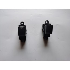 สวิตช์ควบคุมหน้าต่าง 254012FJ08 สำหรับเวนูเซีย D50 R50 R50X แผงควบคุมประตูรถยนต์ไฟฟ้าสีดำ - Product Image 4