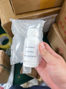น้ำมันหอมระเหยธรรมชาติ 100% กลิ่นกุหลาบเข้มข้น สำหรับทำน้ำหอม - Product Image 1