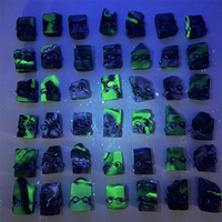 Vente en gros d'agate de volcan hérisson sculptant-animal en cristal vert réactif aux UV avec lunettes, cadeau de collection unique de style Groot
