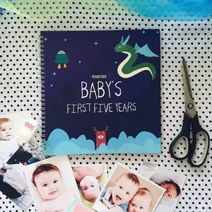 Venta al por mayor de libro personalizado para bebés, tapa dura de bebé, álbum de recortes de primer año, diario de libro de memoria para bebés, 2023