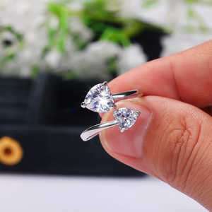 Set di Gioielli a Forma di Cuore per Donne, Collana, Orecchini e Anello, Idea Regalo - Product Image 2