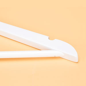 Cintre en bois massif en gros d'Inspring Cintres en tissu en bois <span class=keywords><strong>blanc</strong></span> - Product Image 5