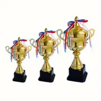 कस्टम DIY Reining हार्स रंगीन रिबन गोल्डन पुरस्कार कप घोड़ा रेसिंग ट्रॉफी और पुरस्कार