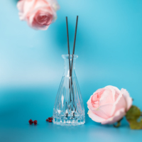 Diffuseur de roseaux vides de 140ml Bouteilles de diffuseur de roseaux de conception unique avec décoration de couleur dorée pour la maison et le bureau