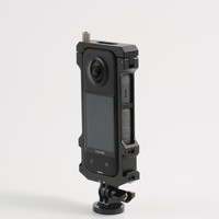 Boîtier de caméra VR Insta 360 en alliage d'aluminium OEM d'usine, cadre de montage, cage pour Insta360 One X3 avec griffe froide pour micro Rode 2