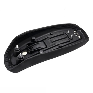 Coussin <span class=keywords><strong>de</strong></span> siège antidérapant en cuir PU pour <span class=keywords><strong>moto</strong></span> électrique tout-terrain Sur-Ron Light Bee X S, remplacement <span class=keywords><strong>de</strong></span> <span class=keywords><strong>selle</strong></span> en mousse épaisse imperméable - Product Image 1
