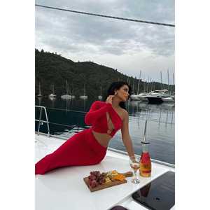 Gaun Pesta Vintage Merah Aria dengan Detail Aksesori Hati, Panjang Selutut, Model Empire, Bahan Spandex, Ruffle, Musim Dingin, Ukuran XL, Termasuk Lapisan Dalam - Product Image 2