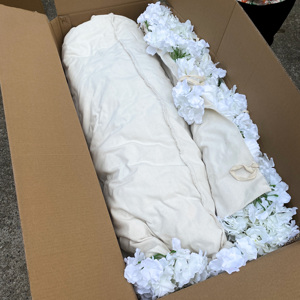 Tissu enroulé blanc personnalisé 5D Tissu de base Fleur de <span class=keywords><strong>rose</strong></span> en soie Panneau de fond de mur Fleur artificielle pour mariage