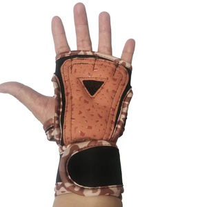 2026 Wholesale Camo Cycling Sport Climbing Paintball Shooting Hunting Riding Ski <b>Half</b> Finger Gym Gloves Men - Product Image 6