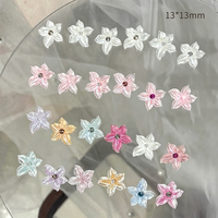 30 pièces de breloques florales en résine pour ongles, ornements en strass floraux, breloques 3D en forme de fleur à cinq pétales, décorations pour manucure