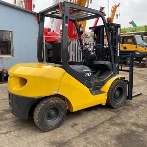 Montacargas Komatsu Usado Original de Japón, 30 Toneladas, Diésel, FD300 FD150, en Buen Estado, en Venta - Product Image 4