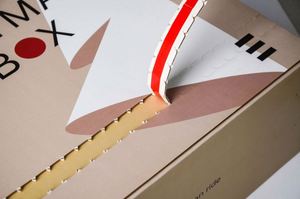 SPRING High Quality Customized Logo Single-Print Shipping Packaging Boxes Christmas Coated Gold Foil Embossing Matt <b>Lamination</b> - Product Image 2