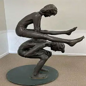 Sculpture en bronze grandeur nature personnalisée d'un bébé garçon nu en colère, objet de collection d'art, cadeau - Product Image 3