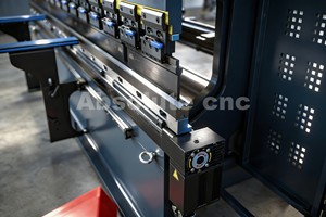 Prensa Plegadora CNC Totalmente Automática, Máquina Hidráulica para Doblar Chapa Metálica, Prensa Plegadora para Trabajar Metales, Solución de Control Sincronizado de 8 Ejes - Product Image 6