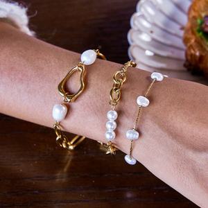 Bracelet tendance en acier inoxydable anti-ternissement avec perles et maillons délicats pour femme, plaqué or 18 carats, idéal pour les occasions spéciales - Product Image 2